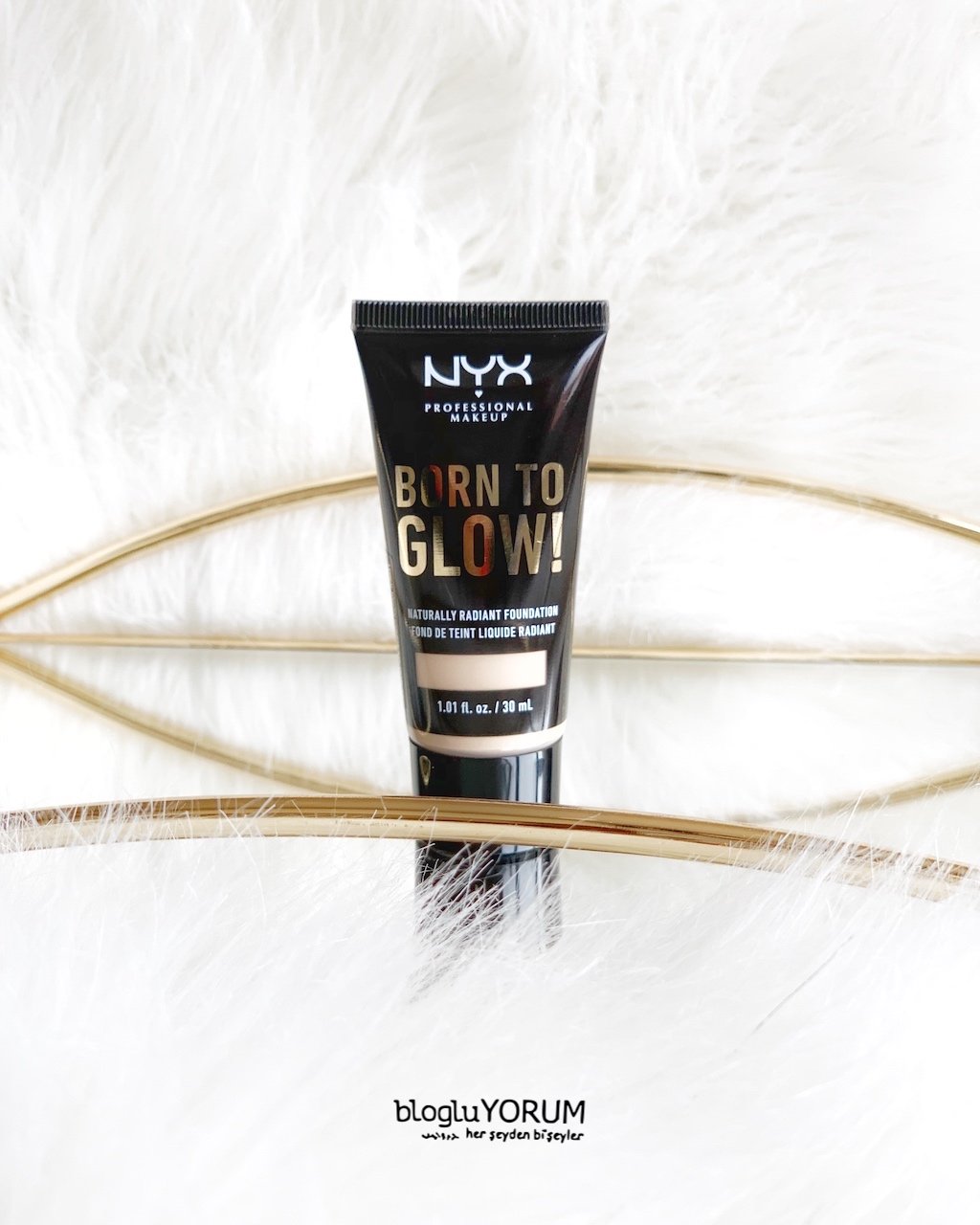 NYX Professional Makeup Fondöten - Born To Glow! Naturally Radiant Foundation 6 Vanilla kapak resmi