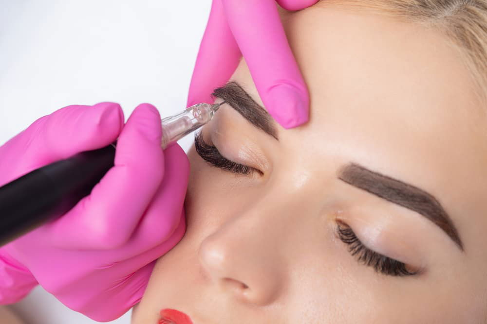 Microblading-Healing-Process-Day-by-Day-Overview.jpg